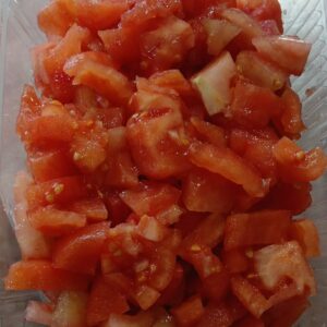 Pomodoro a cubetti con aglio gr.500